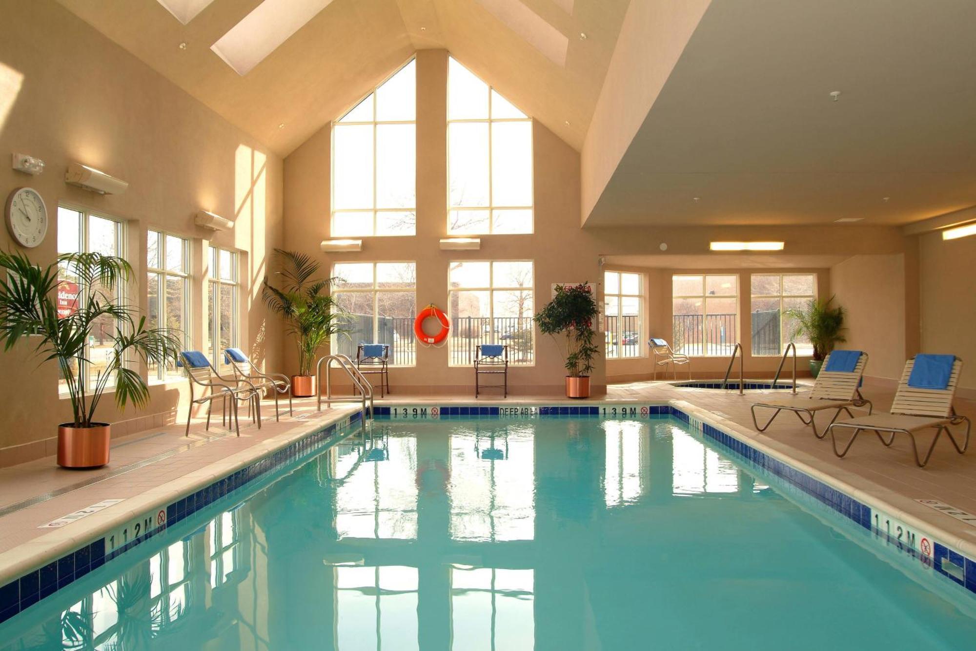 Residence Inn By Marriott Toronto Airport Exterior photo